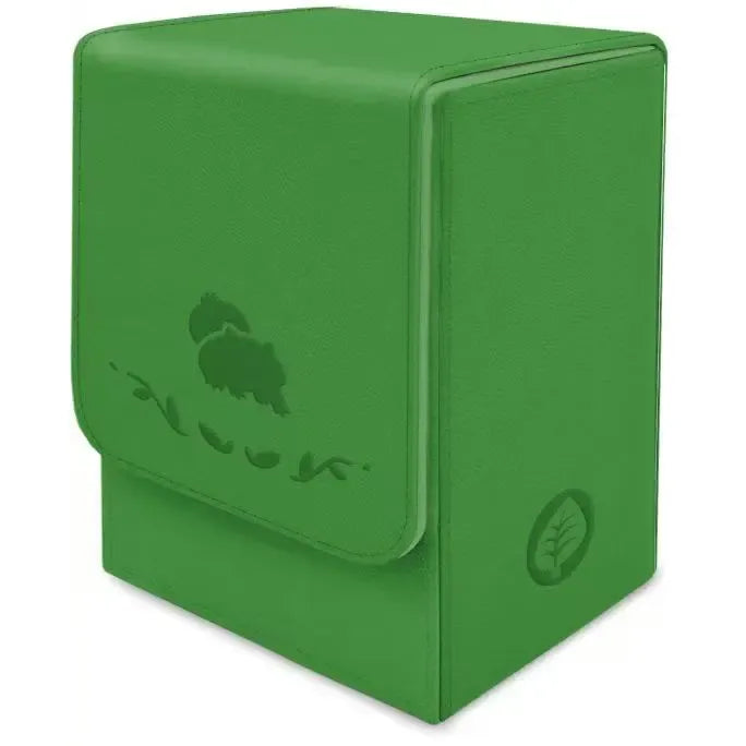 A green rectangular deck box from The Pokémon Company, featuring a leafy emblem on the side and a stylized Bulbasaur plant design on the front flap; officially named the Pokemon Collect 151 First Partner Gift Box Bulbasaur (Kinesisk).