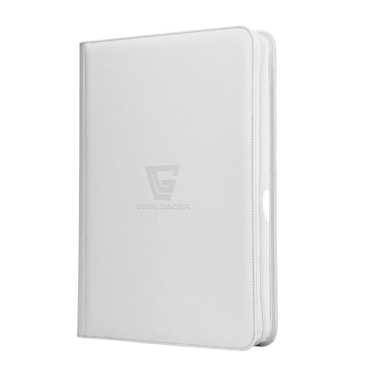 A closed, white zippered Gemloader: Premium Samlekortmappe [1024 pockets 4X4] binder with a subtle GEMLOADER logo is shown upright against a plain white background, ideal for TCG/CCG opbevaring.